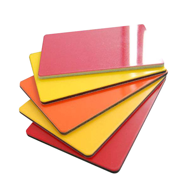 Vad gör PE-beläggning av aluminiumkompositpanel till det idealiska valet för modern arkitektonisk beklädnad